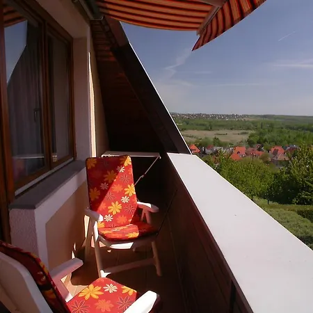 Hevizquelle Apartment *