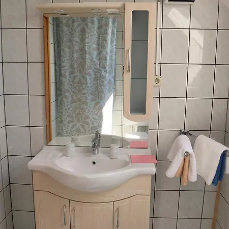 Hevizquelle Apartment *
