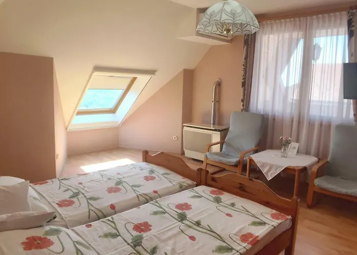 Hevizquelle Apartament *